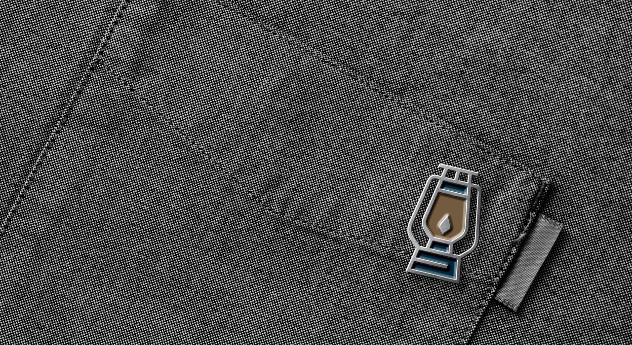 lantern-enamel-pin