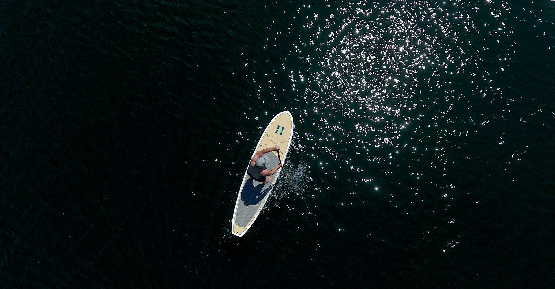 headwind-yoga-sup-overhead
